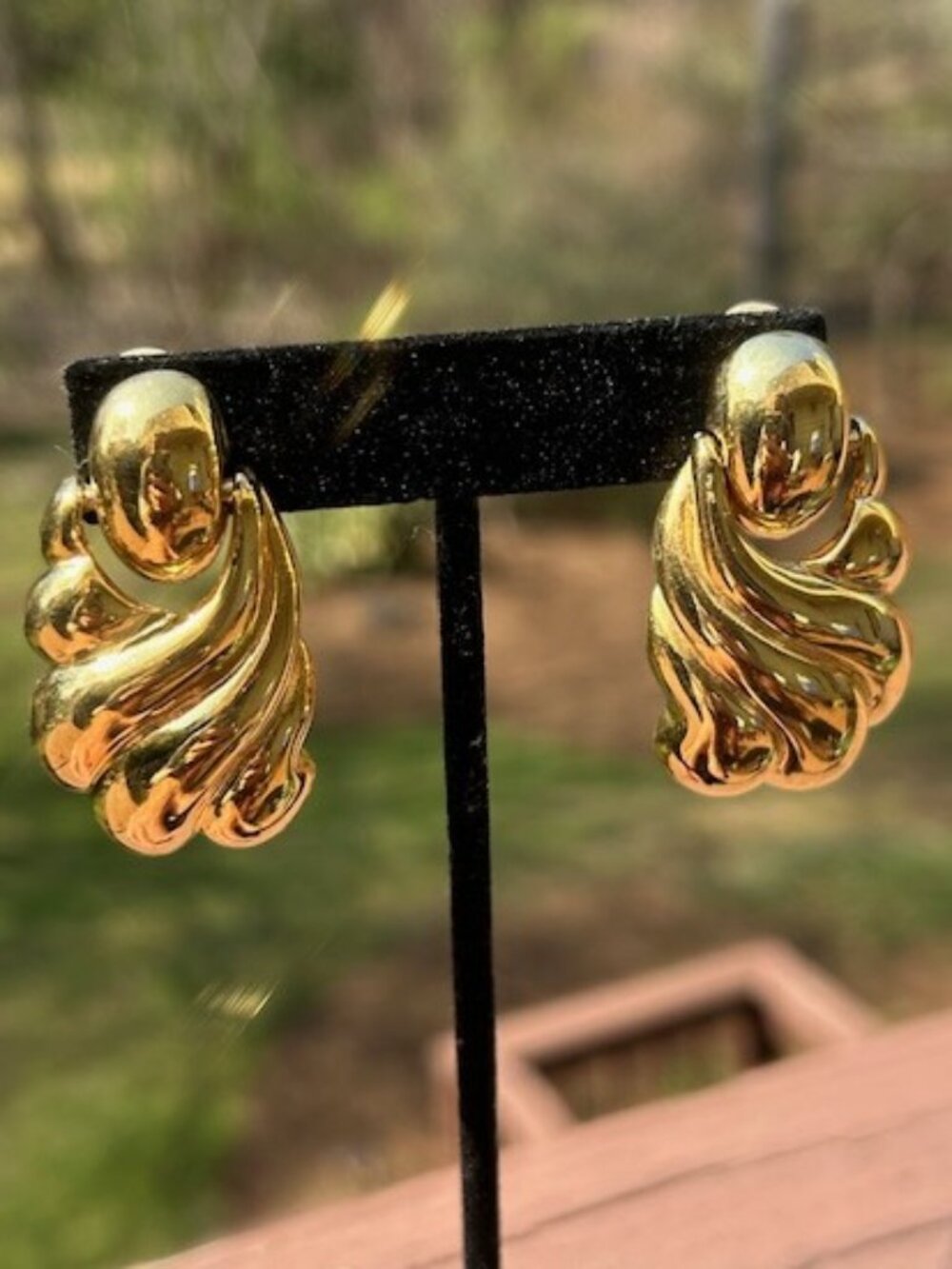 ANNE KLEIN Large Gold Door Knocker Statement EARRINGS - Picture 3 of 9